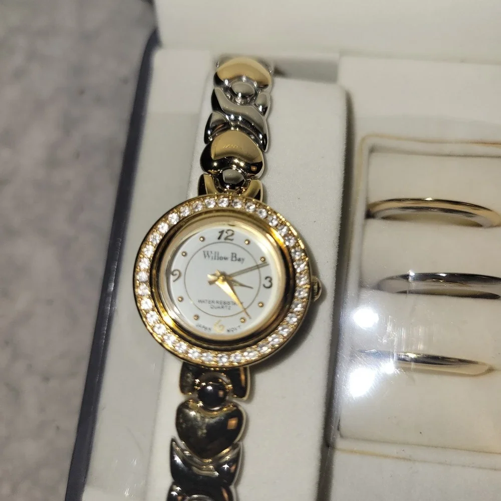 Willow Bay‎ Women's Gold Tone Watch Ring Set Quartz Crystal Bezel Gift Box